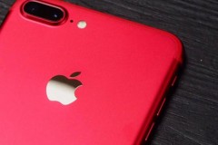 iPhone 7 màu đỏ: Lái buôn hốt bạc, chính hãng giá tốt hơn