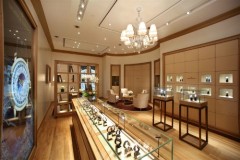 Thương hiệu hạng sang cũng bán hàng trên mạng