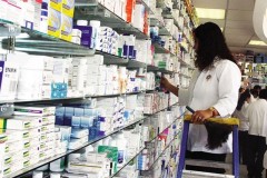 Vì sao cánh cửa nhượng quyền thương hiệu chưa mở?