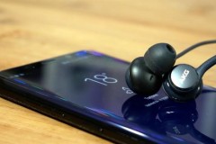 Đánh giá nhanh tai nghe AKG kèm Galaxy S8: Vẫn chưa như mong đợi