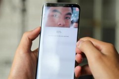 Cách mở khoá bằng mống mắt ngay khi sáng màn hình trên S8