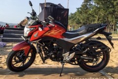 Honda CB Hornet 160R 2017 bổ sung phiên bản thể thao