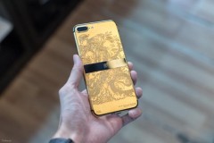 Trên tay iPhone 7 Plus phiên bản Thánh George và Con Rồng của Mobiado