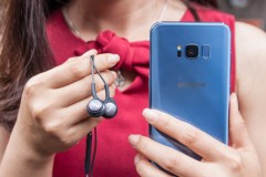 Cách phân biệt tai nghe AKG của Galaxy S8 thật hay giả