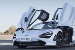 [Hình ảnh] McLaren 720S – khung sườn các-bon, động cơ V8 4.0L, 710 mã lực, 0-100 km/h dưới 3 giây