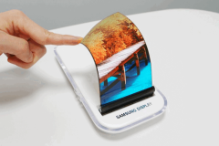 Samsung chuẩn bị cho ra mắt màn hình co giãn đầu tiên trên thế giới