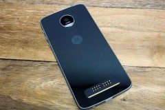 Moto Z2 Play lộ cấu hình chip Snapdragon 626, RAM 6GB, màn hình OLED
