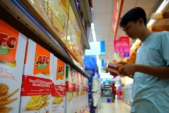 Cuộc chiến giữ sân nhà: Bánh kẹo rơi vào tay khối ngoại