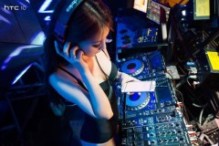 HTC U 11 sẽ sử dụng cổng USB-C thay thế jack audio 3.5mm truyền thống