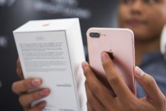 Đối đầu S8, iPhone 7 giảm giá không phanh tại Việt Nam