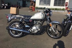 Lô xe côn tay giá rẻ Yamaha YB 125 SP 2017 đầu tiên về Việt Nam