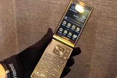 Samsung chuẩn bị ra mắt smartphone nấp gập giá cao hơn S8