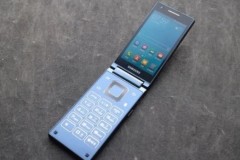 Smartphone nắp gập Samsung chuẩn bị trình làng: Snapdragon 821, 2 màn hình cảm ứng