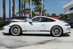 Hàng hiếm Porsche 911 R mới chỉ đi hết 195 km được bán tại Florida
