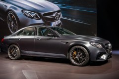 Mercedes-AMG E63 S 4Matic+ mới và chiến dịch quảng cáo độc đáo