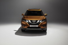 Nissan X-Trail 2018 được trang bị công nghệ lái bán tự động