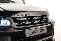 Range Rover độ của hãng Clive Sutton có giá lên đến 2,33 tỷ VNĐ