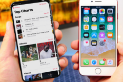 iPhone 8 khoe dáng lung linh bên cạnh iPhone 7 đỏ