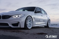 BMW M3 độc đáo với bộ la-zăng trắng muốt