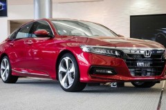 Chiêm ngưỡng Honda Accord 2018 "bằng xương bằng thịt"