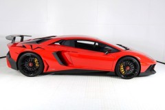 Lamborghini Aventador SV được rao bán với giá 12,7 tỷ Đồng