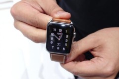Apple tăng thời gian sửa chữa miễn phí Apple Watch đời đầu lên 3 năm