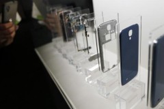 Chắc chắn bạn chưa biết: Điện thoại được tạo ra từ những vật liệu nào?