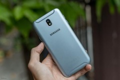 Đập hộp Galaxy J7 Pro màu xanh dương chính hãng tại Việt Nam