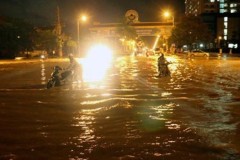 Mưa lớn kéo dài sau bão số 2, Hà Nội vận hành hết công suất trạm bơm để chống ngập