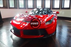 [VIDEO] Chiêm ngưỡng "ông hoàng" LaFerrari Aperta nổi bật giữa loạt siêu xe nhà Ferrari