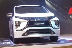 Xe 7 chỗ hoàn toàn mới đầy hứa hẹn của Mitsubishi chính thức trình làng