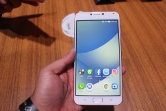 Cận cảnh smartphone camera kép giá rẻ của Asus, bán tại Việt Nam từ tháng sau