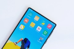 Hình ảnh thực tế đầu tiên của Xiaomi Mi Mix 2 lộ diện