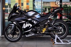 Kawasaki Ninja300 mệnh danh "kẻ dẫn đầu" thực thụ