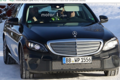 Mercedes-Benz C-Class 2018 sẽ xóa bỏ biểu tượng ngôi sao ba cánh trên nắp ca-pô