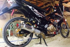 Raider 150cc phá cách cực đỉnh với nhiều đồ chơi của nữ Biker nước bạn