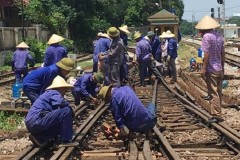 Tàu Lào Cai - Hà Nội trật bánh 2 lần liên tiếp là sự cố chưa từng có