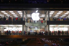 Thắt chặt chính sách, iPhone 8 về Việt Nam càng nhỏ giọt?