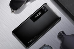 Mổ Meizu Pro 7 Plus: muốn tiếp cận được màn hình phụ sau lưng thì phải gỡ hết mặt trước, không dễ