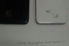 iPhone 8 và iPhone 7s Plus cùng nhau xuất hiện ngoài đời thực