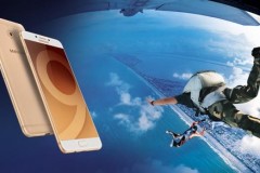 Smartphone chuyên selfie có RAM và pin khủng nhất của Samsung giảm giá tiền triệu