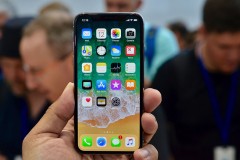 Apple iPhone X: Tương lai của điện thoại thông minh?