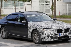 “Bắt gặp” bản nâng cấp mới của BMW 7-Series trên đường phố