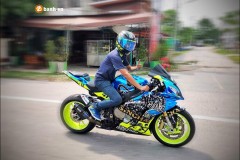 BMW S1000RR độ so hot cùng tem độ Singha Beer Thái