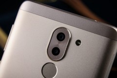 Camera kép đổ bộ xuống smartphone tầm trung: Có bằng flagship không?