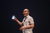 Bphone 2017 vừa bán ra đã gặp sự cố về cảm ứng?