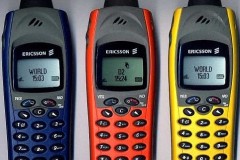 Những điện thoại 'lão tướng' mang công nghệ hiện đại