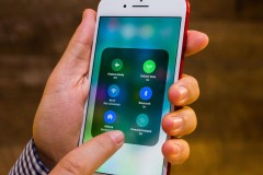 iOS 11 chưa ổn định về pin, khoan hãy update!