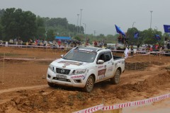 Nissan Navara chính thức lên ngôi Vua bán tải tại Giải đua xe Ô tô Địa Hình Việt Nam 2017