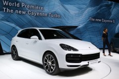 Porsche Cayenne Turbo 2018 có giá 8,92 tỷ đồng sẽ ra mắt Việt Nam vào cuối năm nay